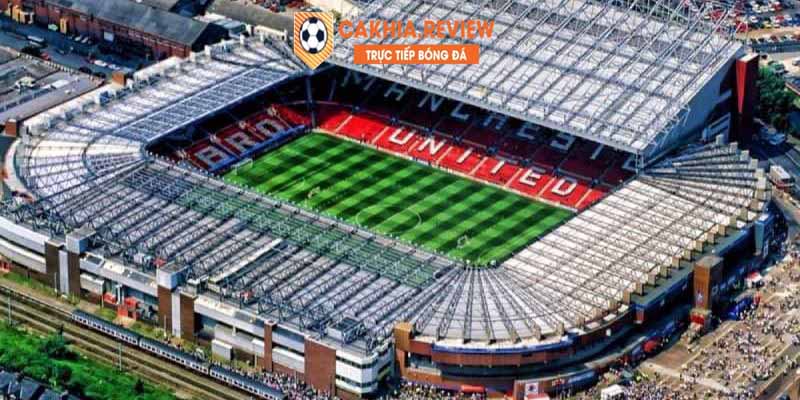 Old Trafford vừa là biểu tượng vừa là điểm du lịch hấp dẫn của nước Anh